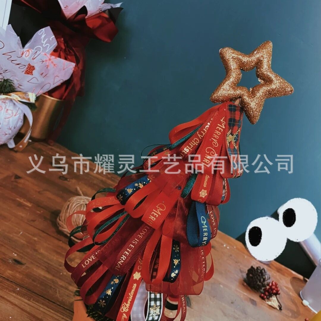Manufacturers produce Styrofoam five-pointed star Christmas decoration DIY material