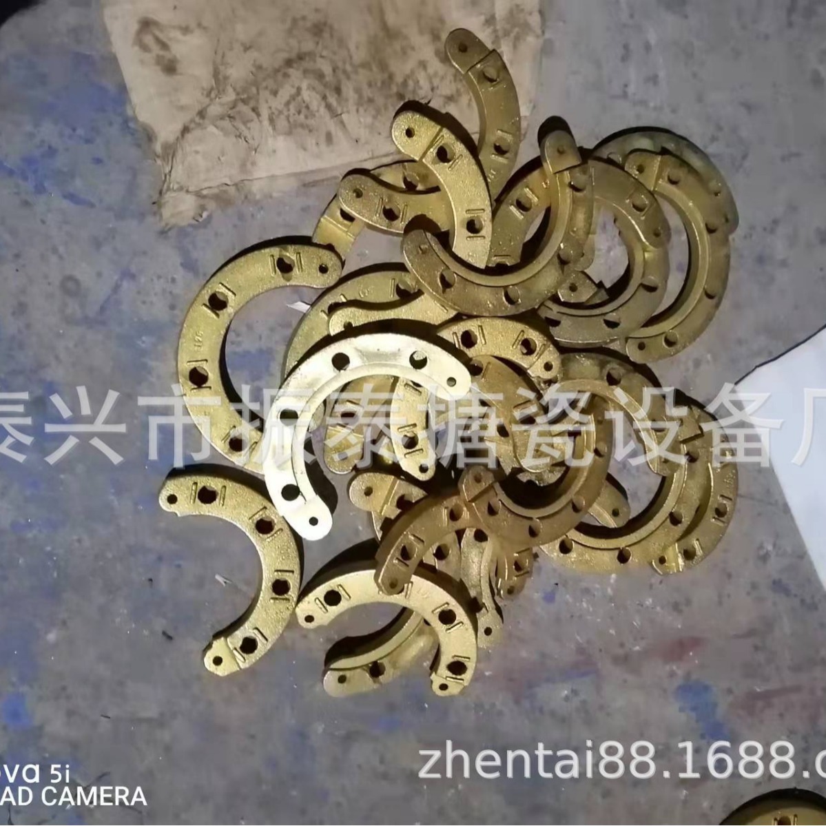 Supply DG150 galvanized looped flange