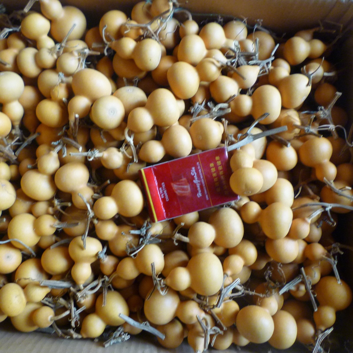 Long-term wholesale small gourd hand twist play gourd text play gourd high quality natural small gourd