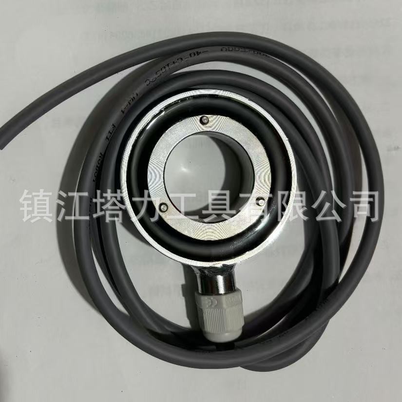 Производитель предлагает круглую присоску-электромагнит с сильным всасыванием