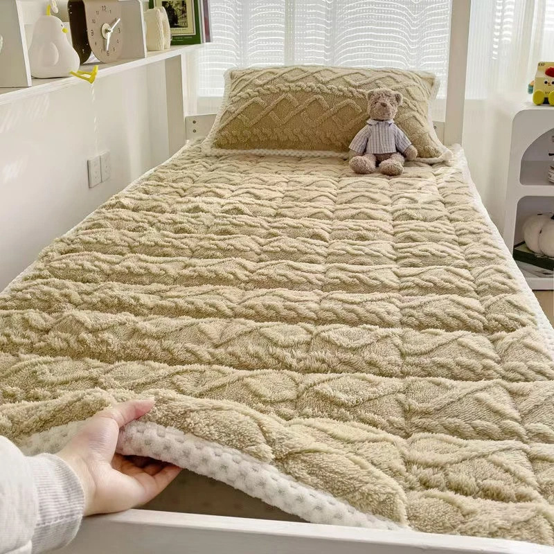 Class A Milk Fleece Mattress Student Dormitory Mattress Winter Thickened Household Soft Mattress Machine Washable Tafel Fleece Mattress