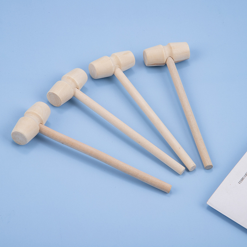 Manufacturers supply mini solid wood hammer children's toys raw wood color flat head wooden hammer small hammer knock cake small wooden hammer
