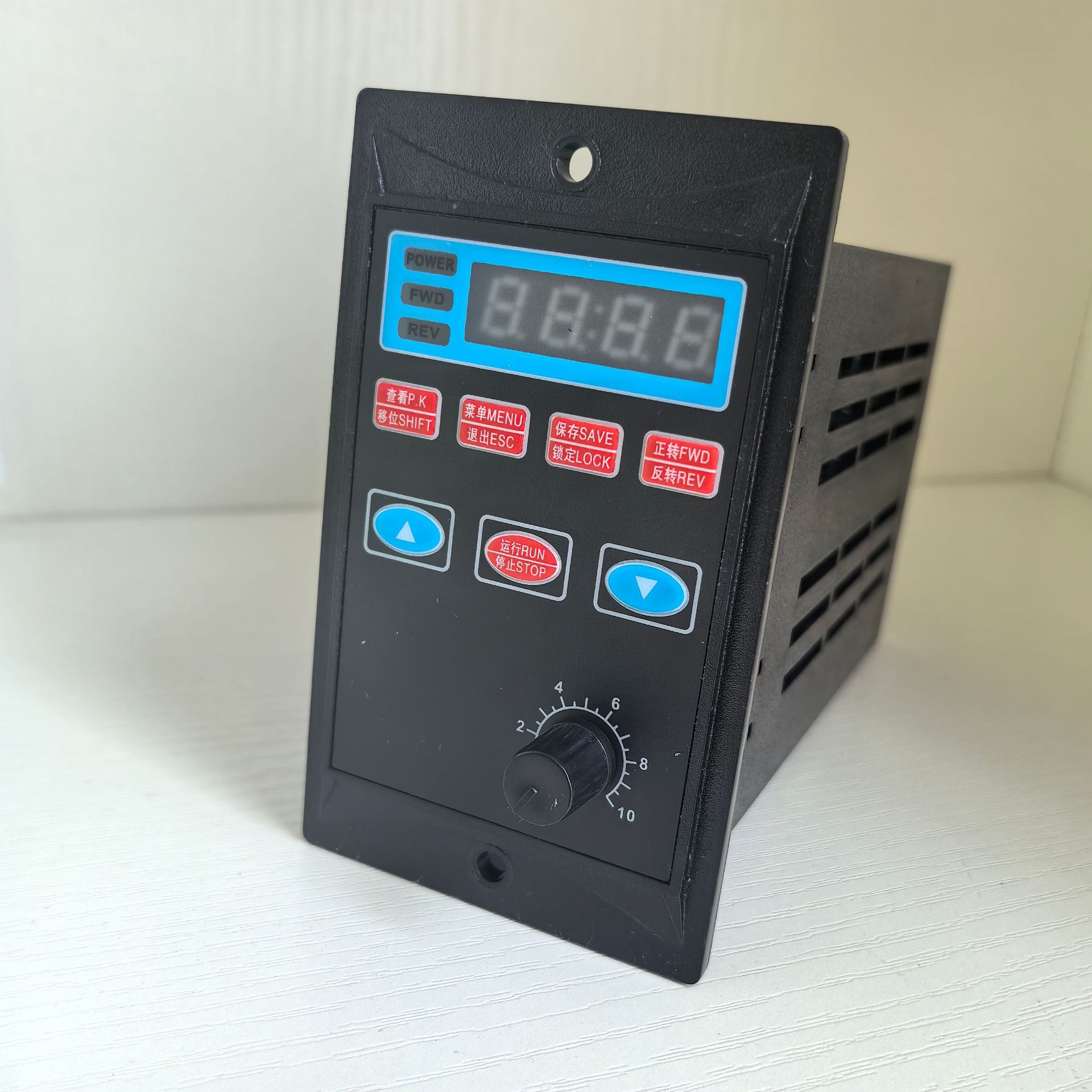 Yingke General Inverter Motor Governor 220V Single Phase in Three Phase Out YK-750w400W200W Manufacturer