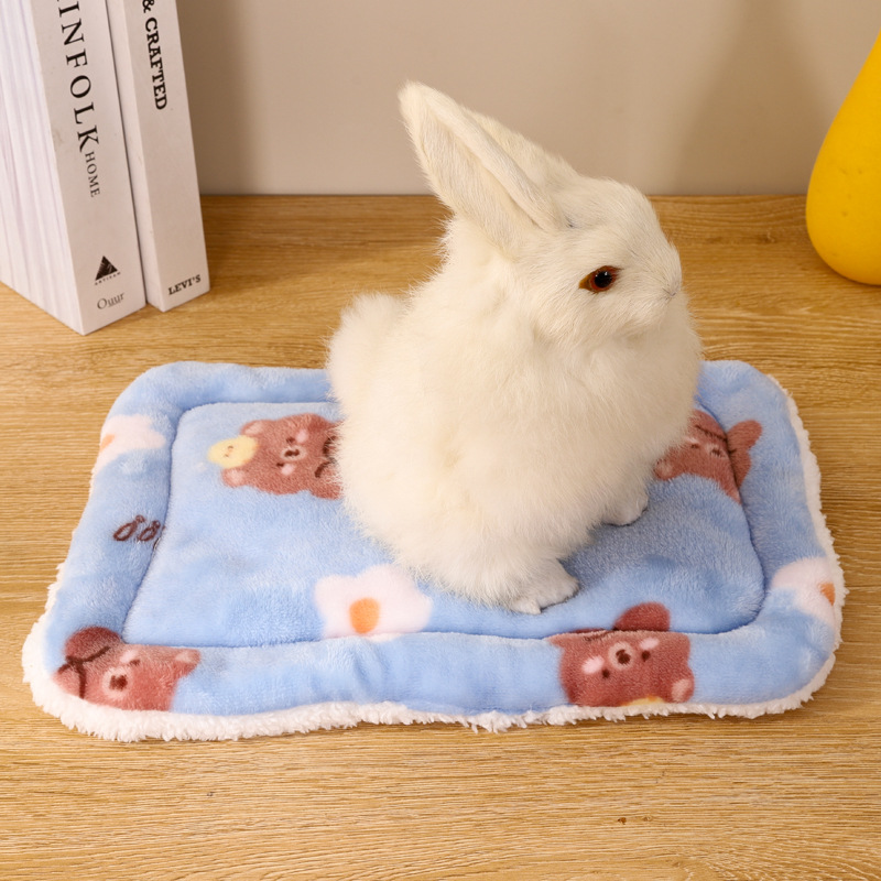 Cross-Border Rabbit Cage Mat for All Seasons, Soft and Comfortable Rabbit Guinea Pig Hedgehog Squirrel Small Pet Mat Sleeping Bag