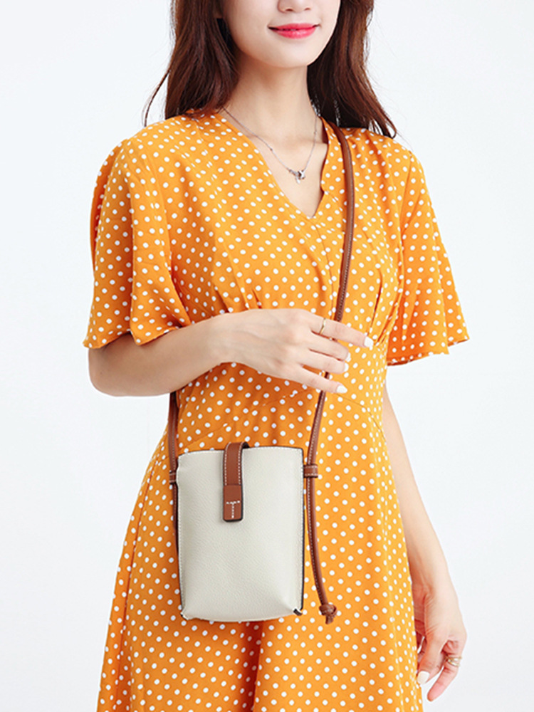 Genuine Leather Mobile Phone Bag, First-Layer Cowhide Small Shoulder Bag, New Single Shoulder Crossbody Bag, Simple and Versatile Bag for Women, Cross-Border Women's Bag