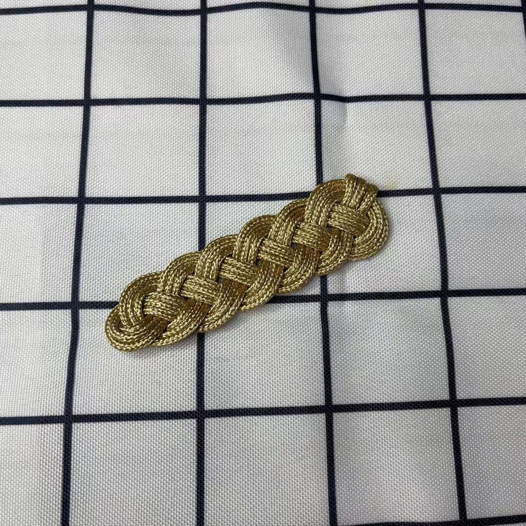 Fashion gold silk buckle hand-knitted classic Chinese traditional craft clothing accessories round rope epaulet