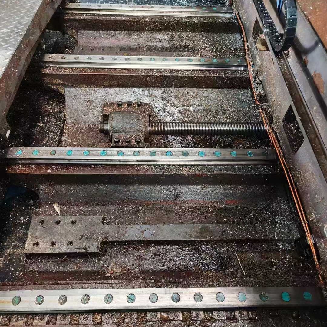 Used T-18L Vertical Machining Center Spindle Diameter 9.5kg Line One Hard