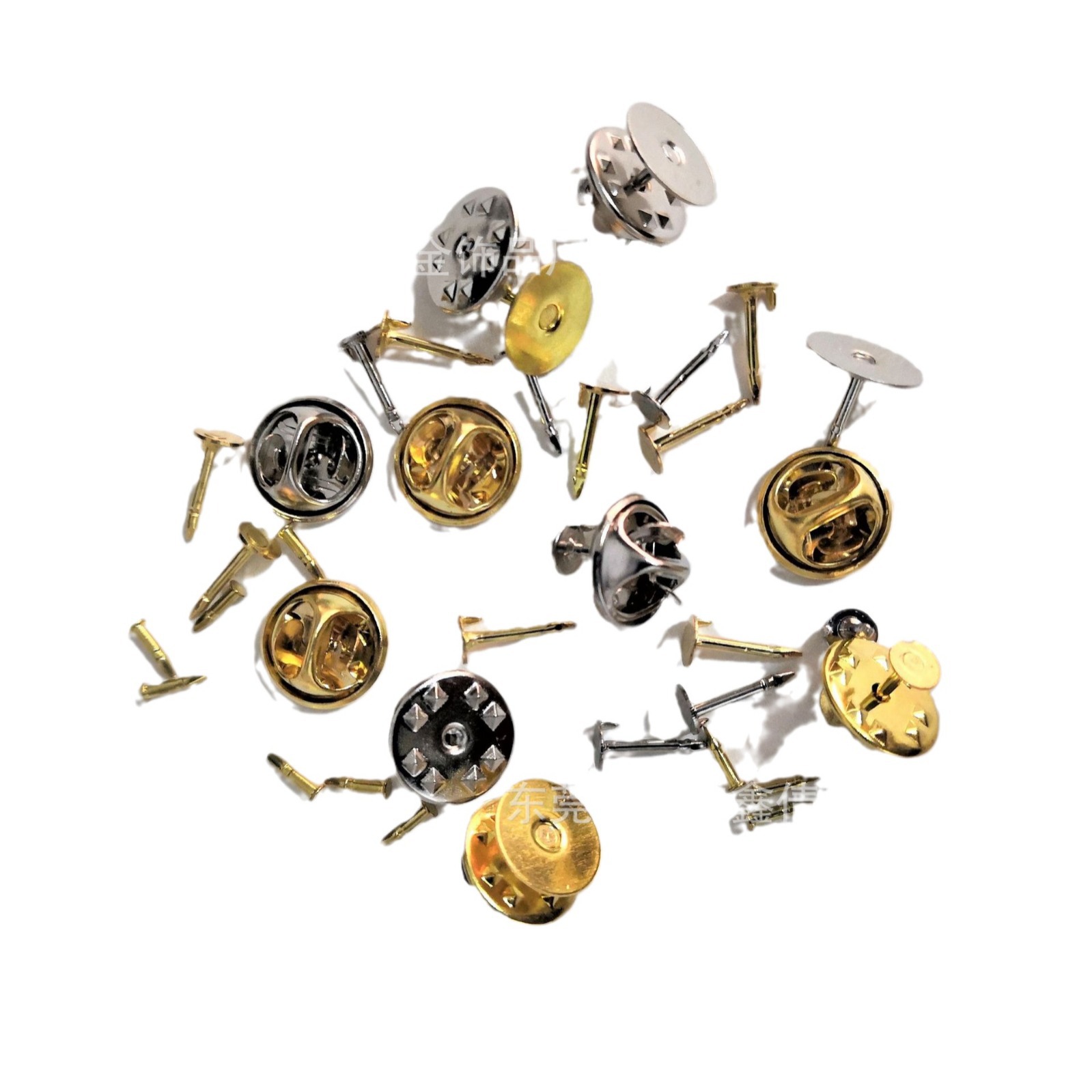 Factory supply golden brass badge barbed horse needle butterfly cap silver round head card cap badge flat top buckle