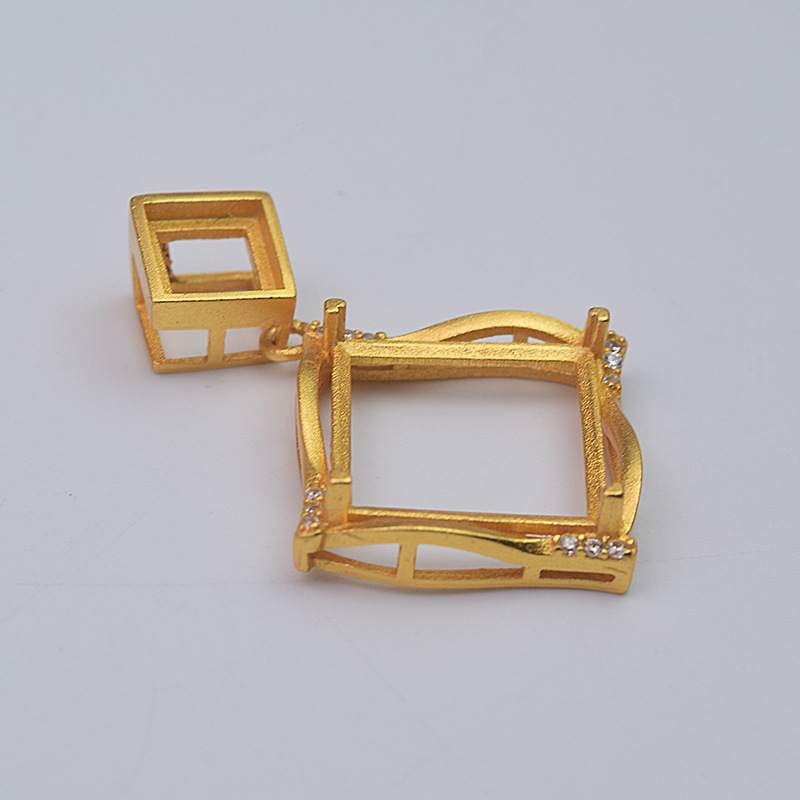 Quit holder empty holder yellow copper electroplating white steel gold 925 silver mosan drill holder pendant holder inlaid jewelry production
