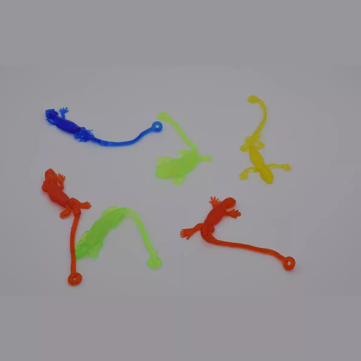 Simulation intimidation trick soft glue sticky weighing toys small lizard gecko wholesale 1 yuan store stall stock toys