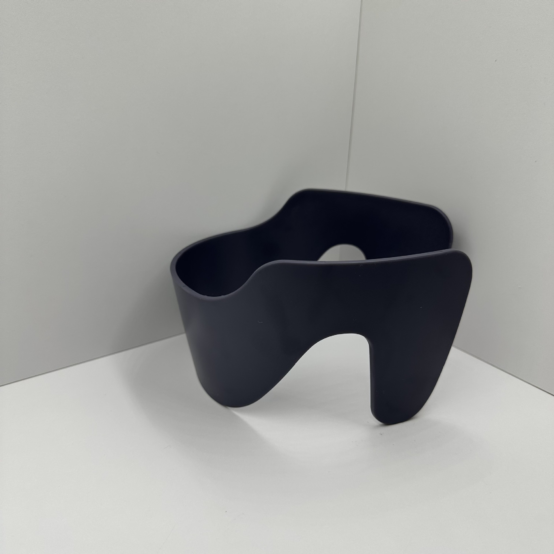 Men's Hair Anti-Warping and Conforming Artifact on Both Sides of the Hair. Men's Short Hair Styling and Fixing Artifact