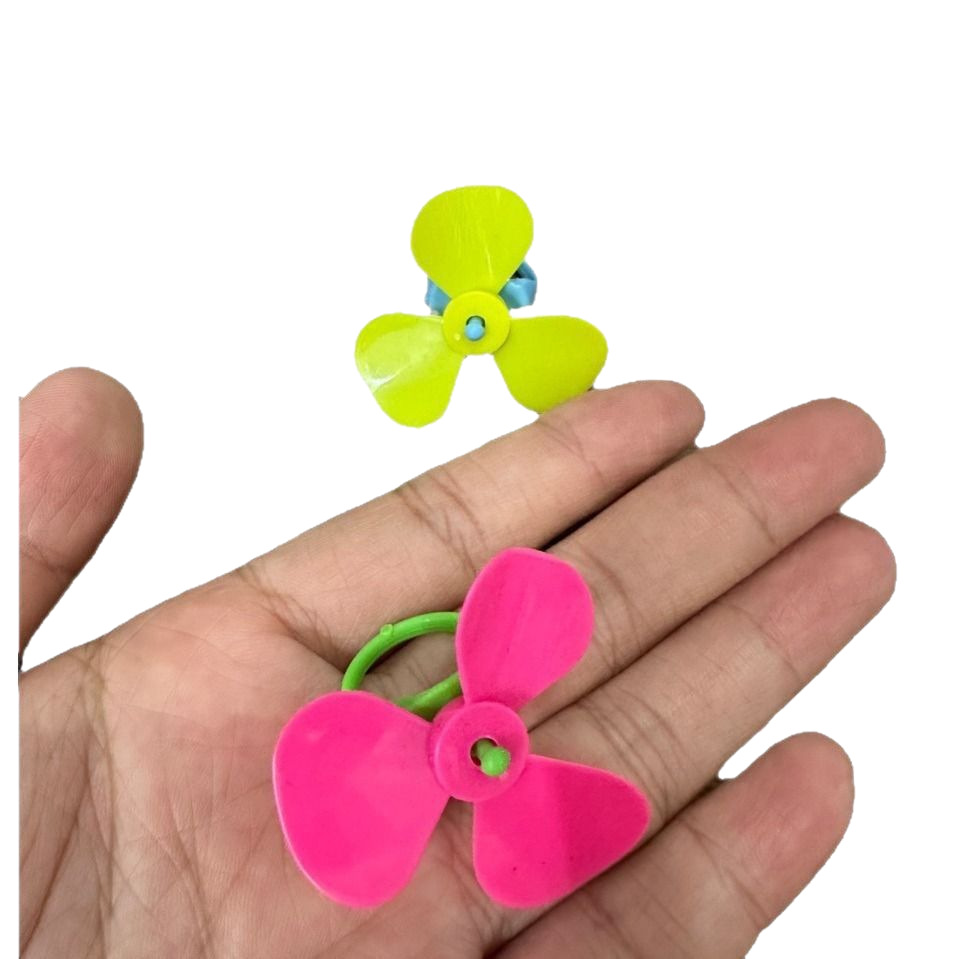 Manufacturer Kidsren's Mini Plastic Windmill Fan Three-leaf Ring Ring 3545MM Gashapon Gift Toy Wholesale