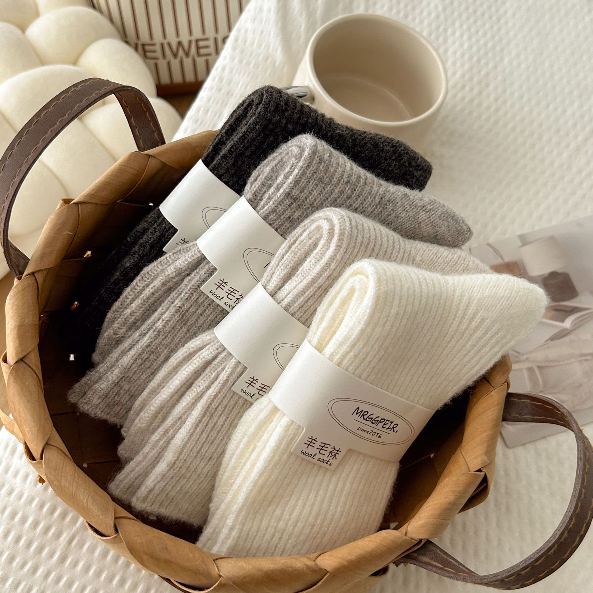 Solid Color Warm Wool Mid-Calf Socks for Women, Thin Striped College Style Slouch Socks, Autumn and Winter Thickened Socks