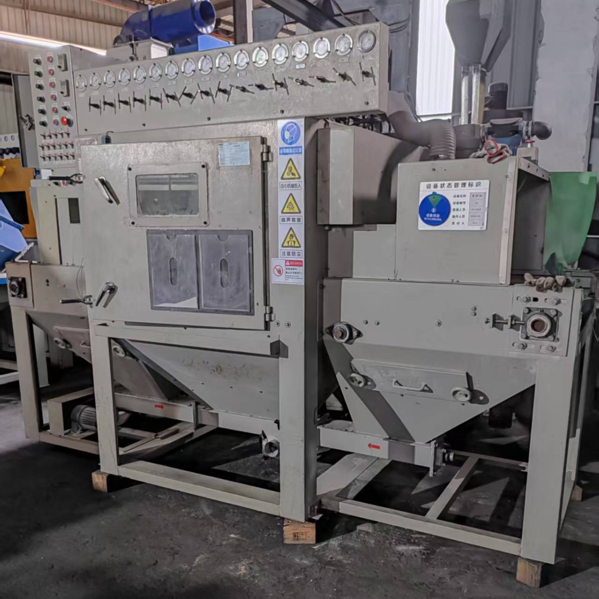 Used Automatic Sandblasting Machine Used Manual Shangbai Sandblasting Machine Cheap Price for Sale Machinery Equipment