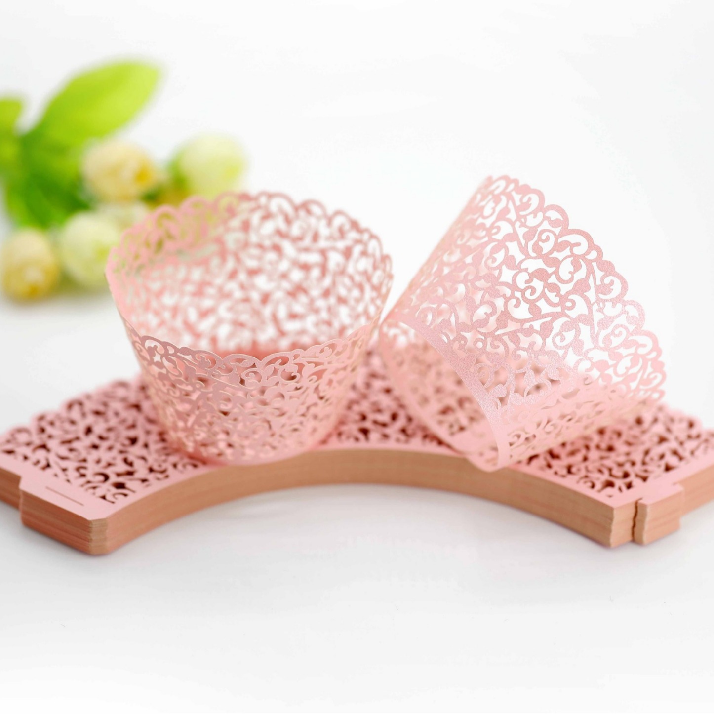 Factory Outlet Cake Paper Edge Laser Hollow Vine Cup Lace White Pearllight Bauhinia Cross-border in stock