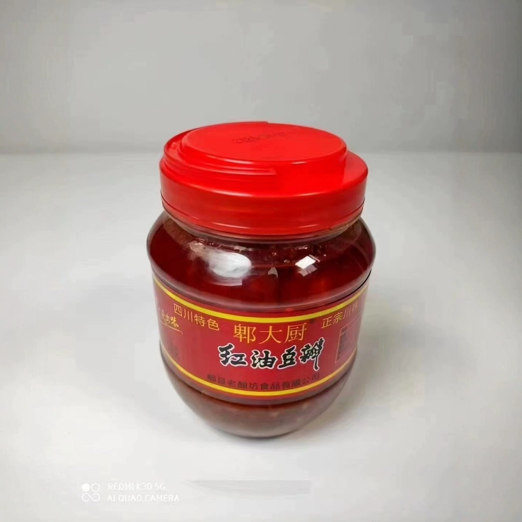 Sichuan Special Red Oil Bean Sauce Stall Runs in Jianghu Commercial Super Supply Wholesale Household Bottled Condiment Chili Sauce