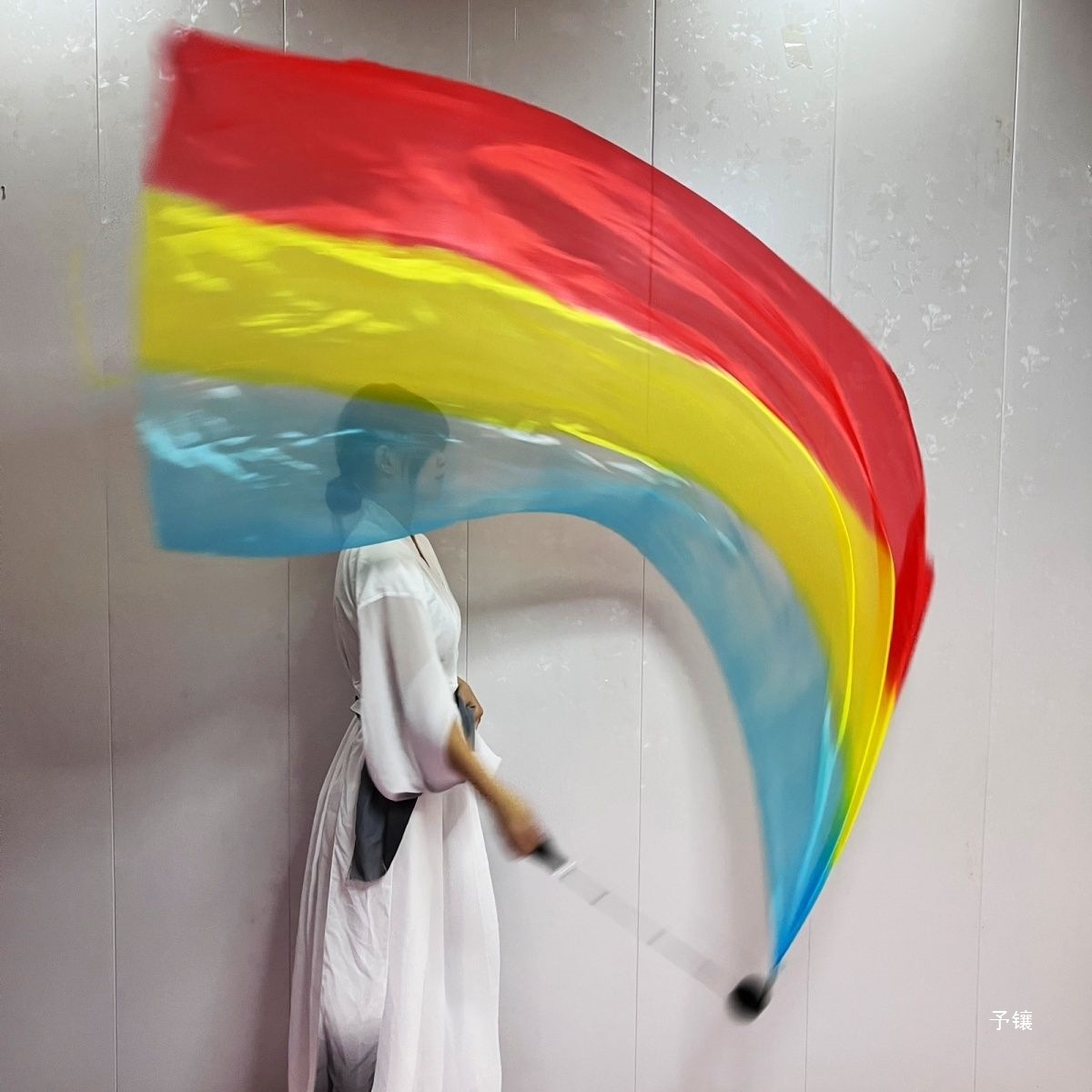 Opening dance colorful silk school sports meeting performance props throw ball gauze towel dance black ball gradient ribbon student dance