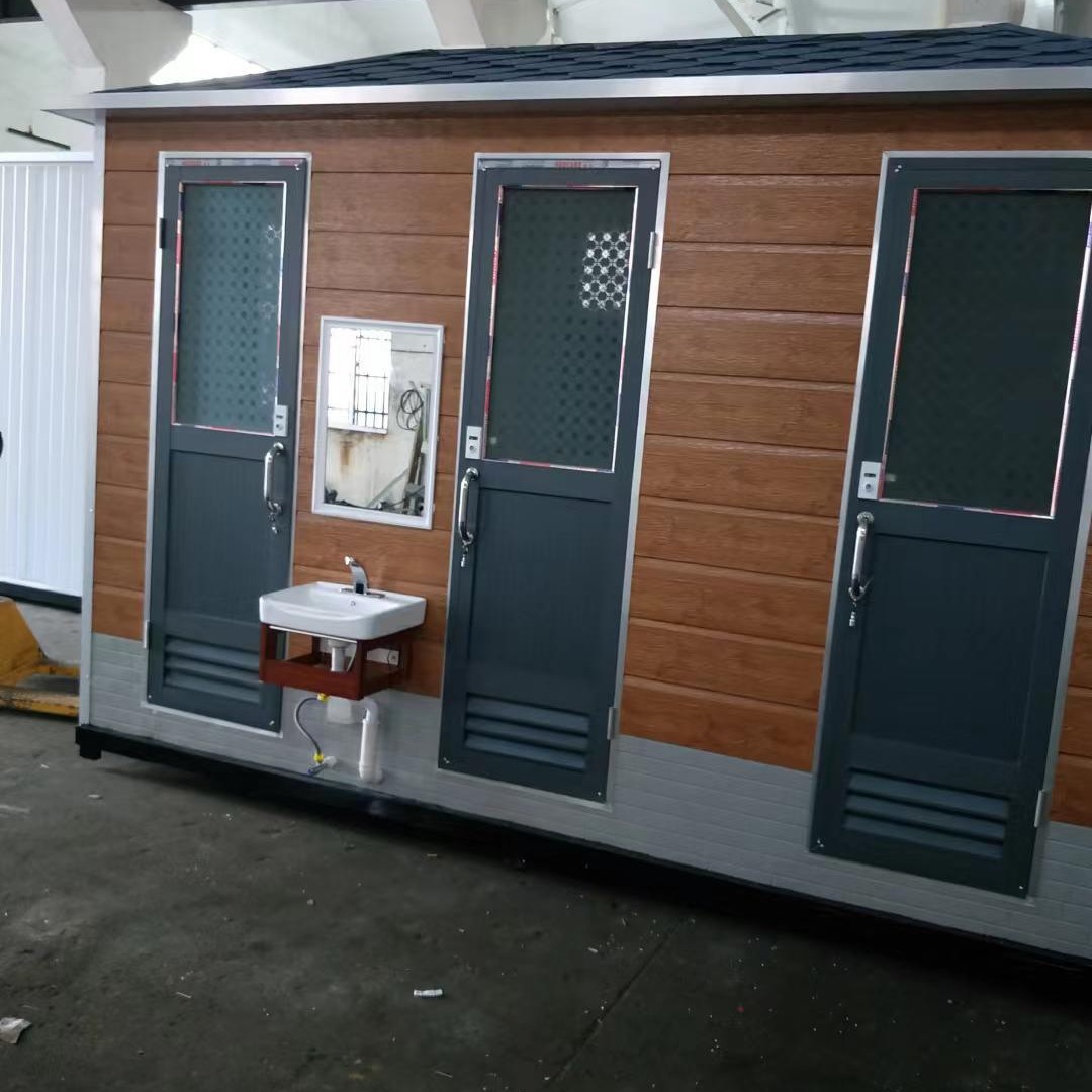 Manufacturer Outdoor Simple Construction Site Mobile Toilet Bathroom Shower Room Scenic Area Temporary Toilet Public Toilet Shower Room