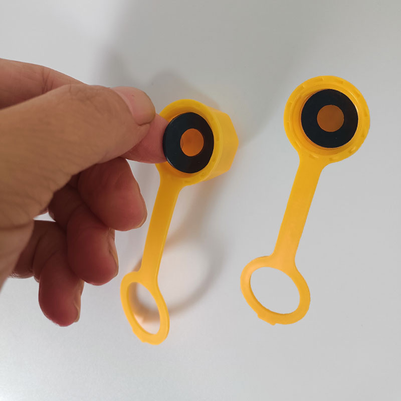 Portable Plastic Oil Pot Exhaust Cover Gas Nozzle Accessories Spare Fuel Tank 3L5L Gasoline Diesel Barrel Cover Yellow