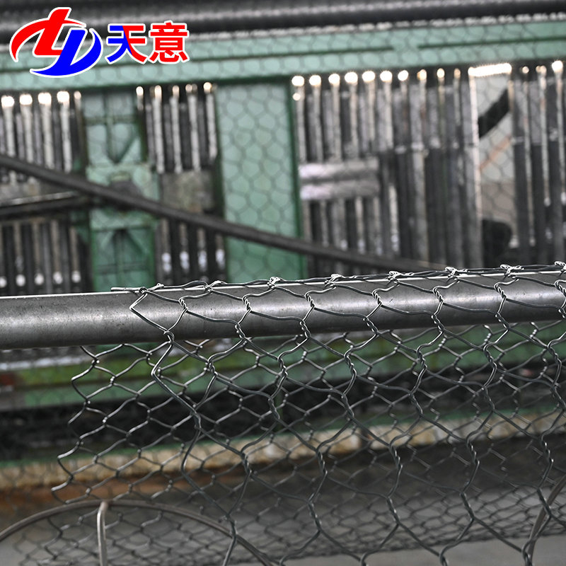 Jilin Manufacturer Produces Zinc, Aluminum, Gypsum, Stone Cage Mesh, Erosion and Groove, Gypsum Cage, Fixed Feet, Galvanized Renault Pads, Slope Protection