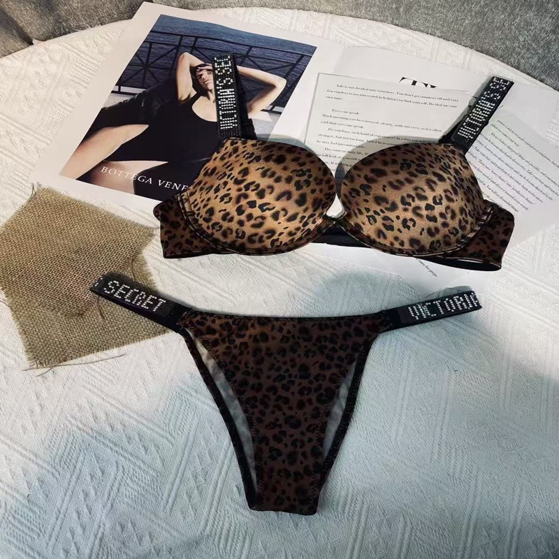 Hot Selling Victoria Women's Underwear Set Letter Rhinestone with Steel Ring Comfortable Sexy Bra