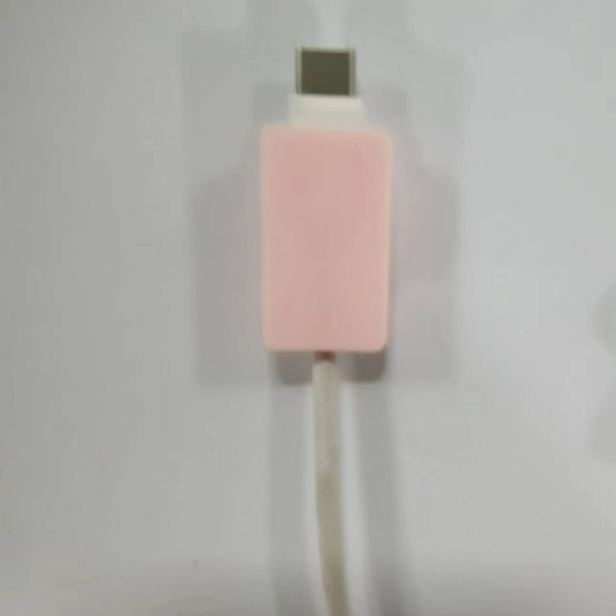 Data line protective sleeve is suitable for Apple charging line interface bite line clip square material