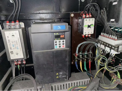 Taizhou Factory Transfer Yizumi Used Injection Molding Machine 120-160-260 Servo Injection Molding Machine a Batch of