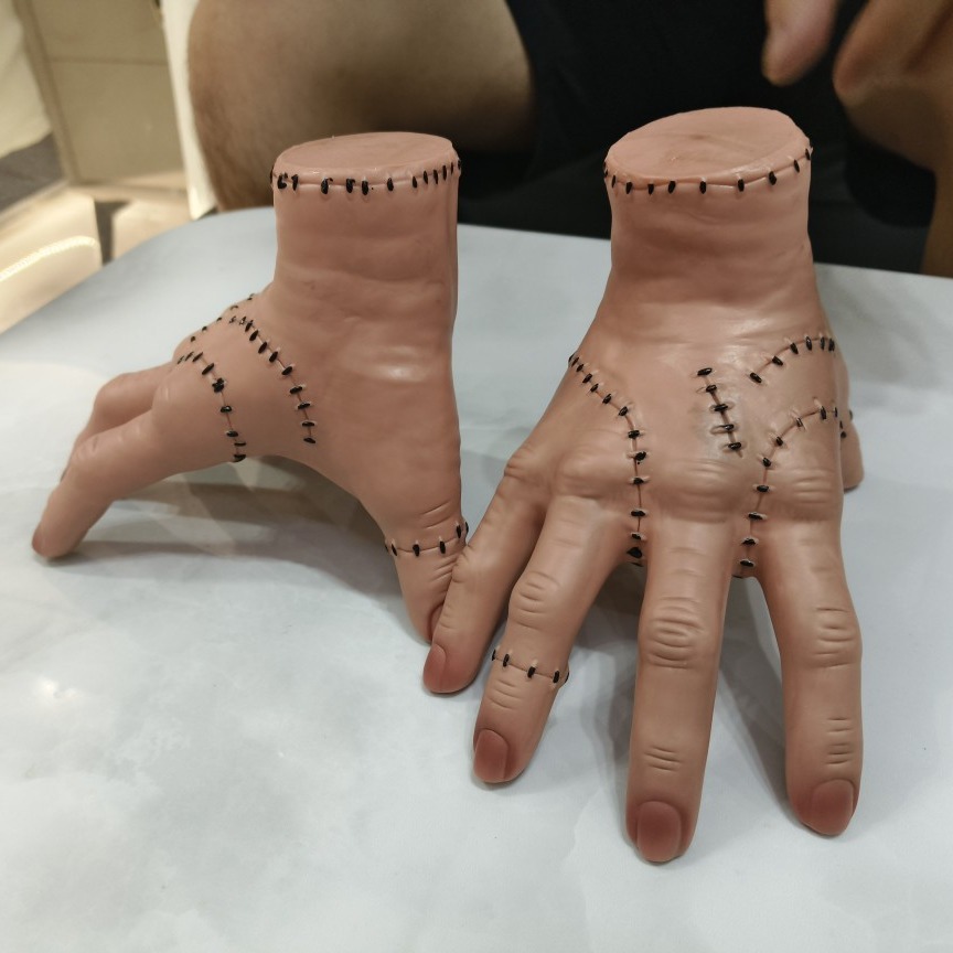 Addams American Tv Series Wednesday Enamel Palm Wednesday Thing Broken Palm Ornaments Dress up Props