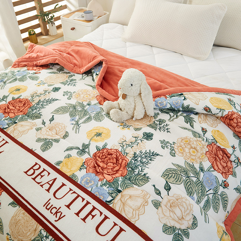 2025 New Class A Maternal and Infant Student Dormitory Spring and Autumn Fiber Quilt Core 220g Encrypted Milk Velvet Supermarket Wholesale