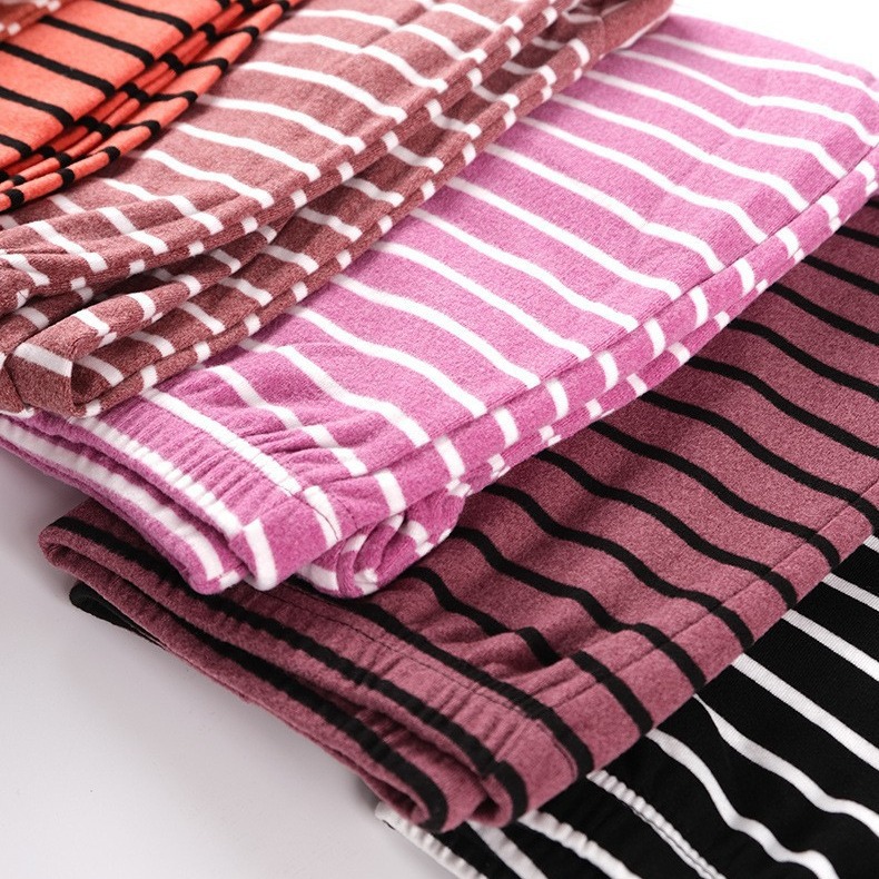 New product market stall grandma de velvet autumn pants wear middle-aged and elderly leggings warm pants women's autumn and winter pants sold