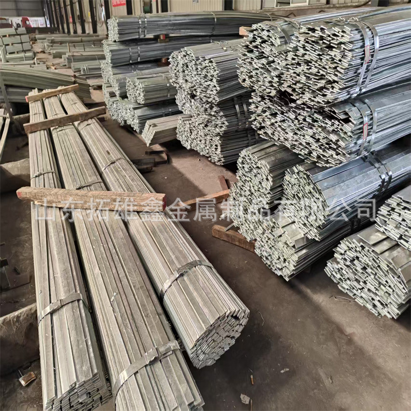 Wholesale In-Stock Hot-Dip Galvanized Flat Steel with a Zinc Layer of 80 Microns, Suitable for Grounding in Construction Sites, Available in Sizes 60*8, 50*5, and 60*8