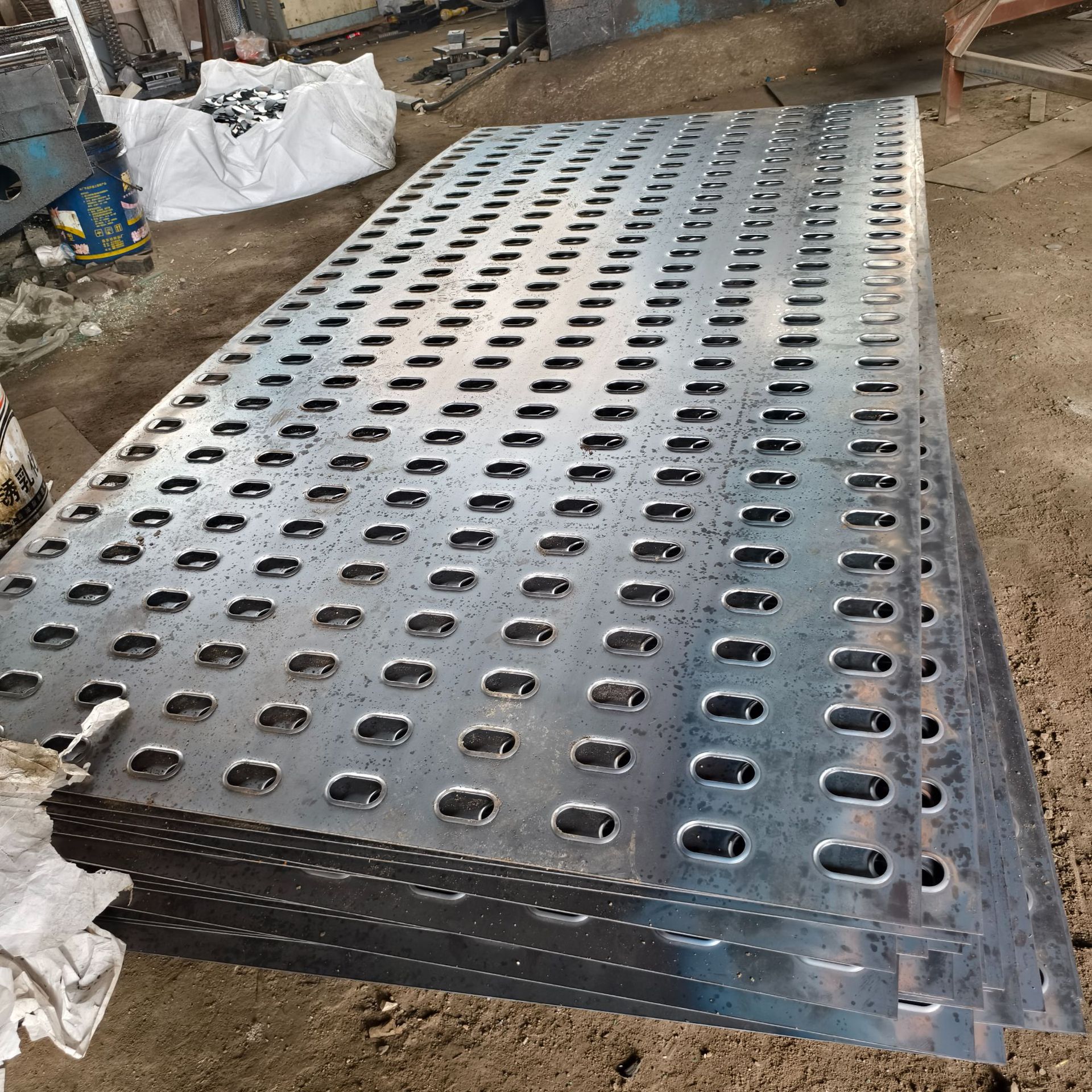 304 Stainless Steel Punching Mesh Punching Mesh Thickeneded Filter Screen Perforated Plate Hole Plate Plum Blossom Hole Mesh Plate Manufacturer
