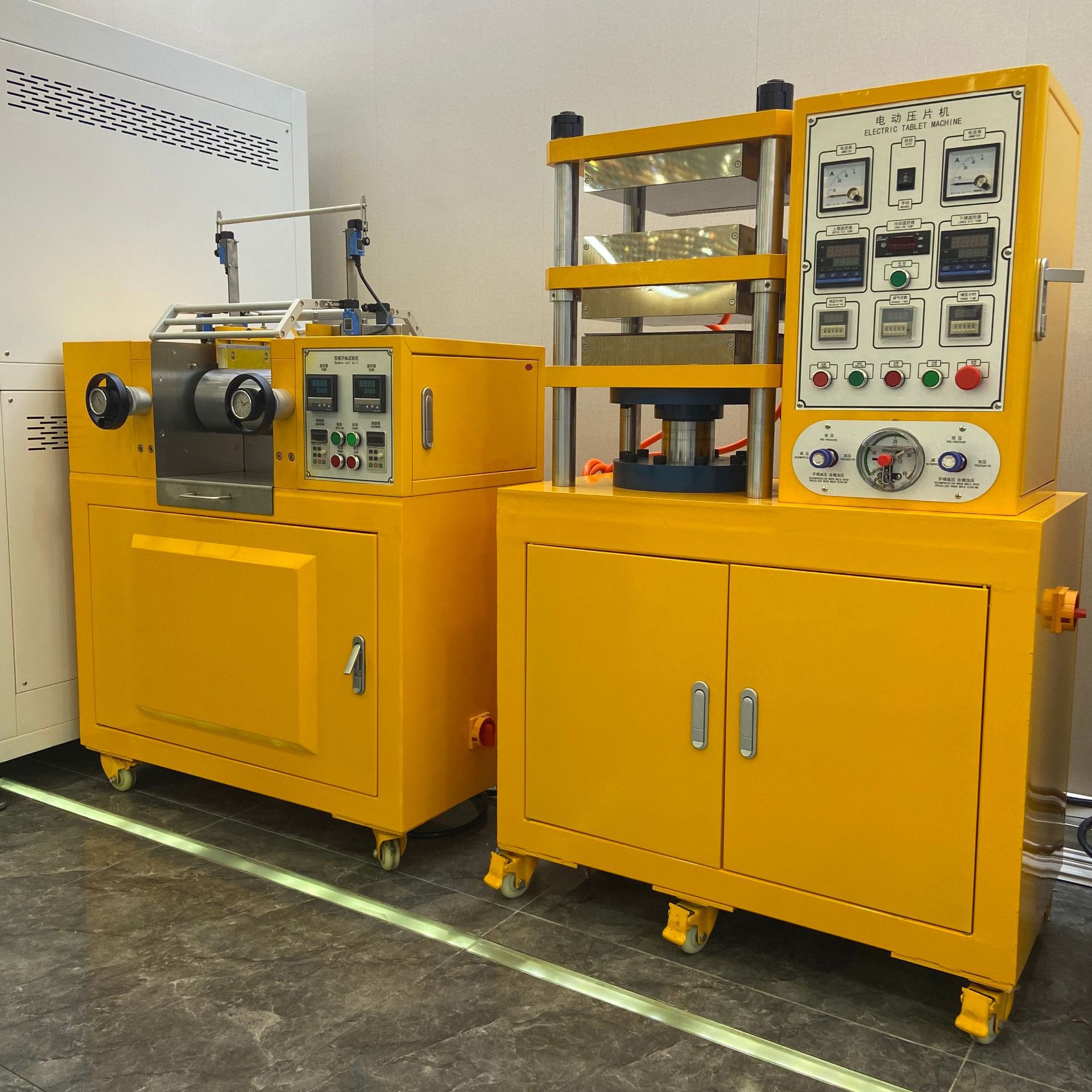 Small Laboratory Flat-Panel Vulcanizer Rubber Plastic Silicone Forming Fully Automatic Electric Tablet Machine Vulcanizer