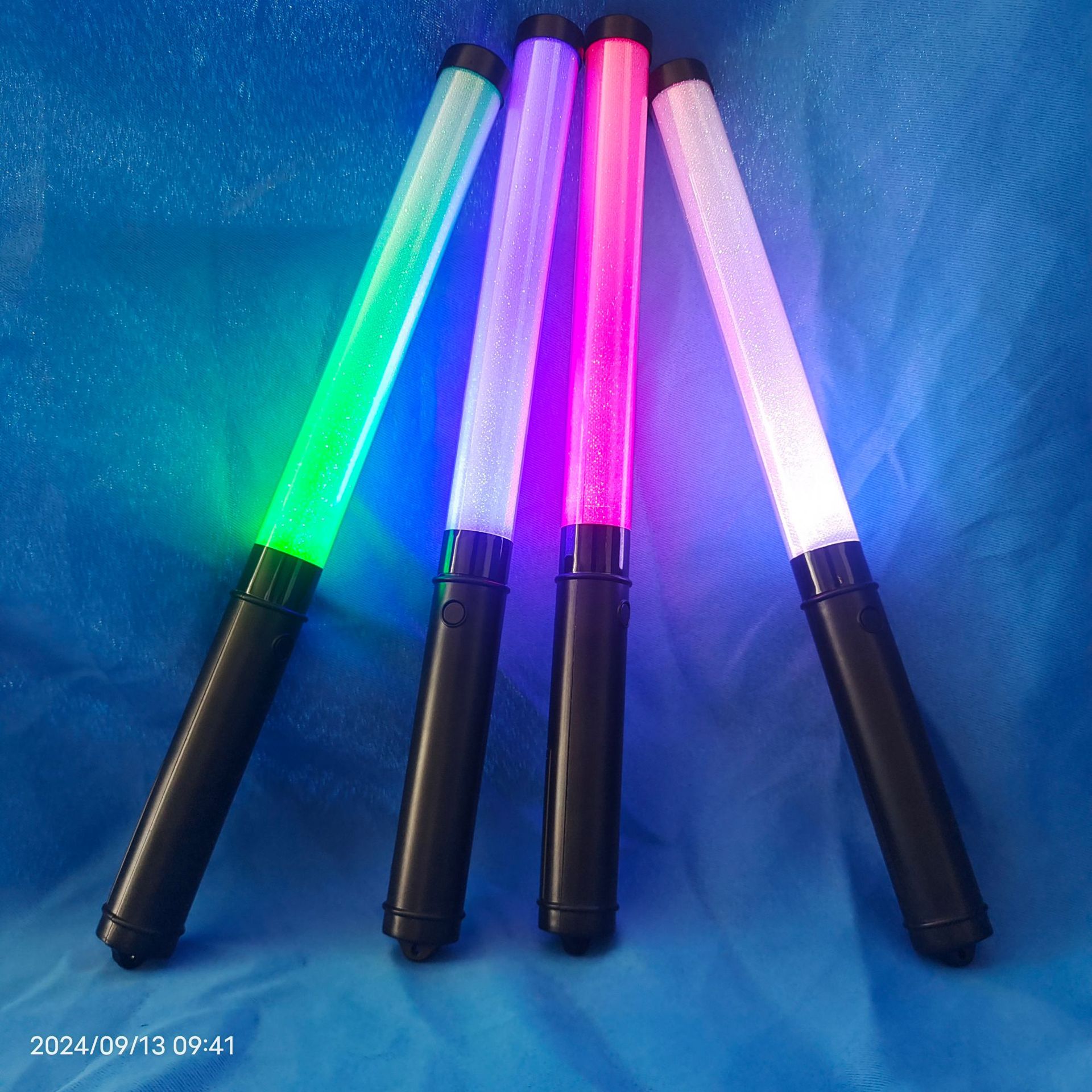 Оптовая продажа концерт 15-цветный пульт дистанционного управления световая палка бар поддержки ежегодная встреча светодиодная вспышка флуоресцентная палка световые реквизиты