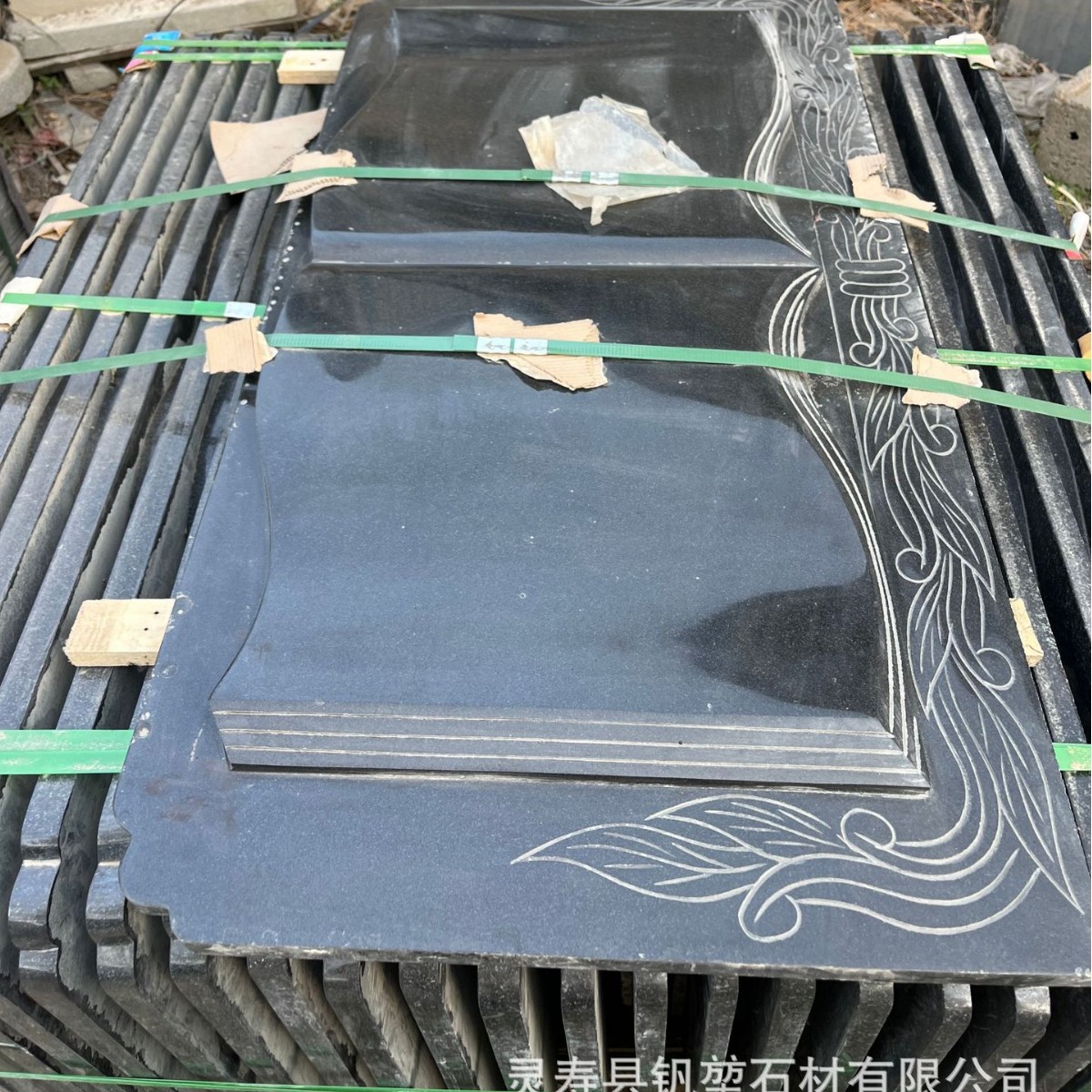 Manufacturer Shanxi Black High-End Tombstone Chinese Black Granite Monument Export Art Tombstone Stone Carving