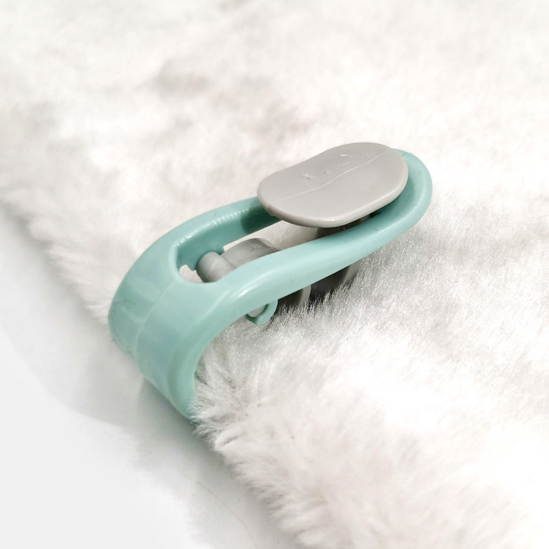 Quilt holder quilt cover anti-running safety needle-free fixed buckle thumb buckle bed sheet holder non-slip fixed angle clip