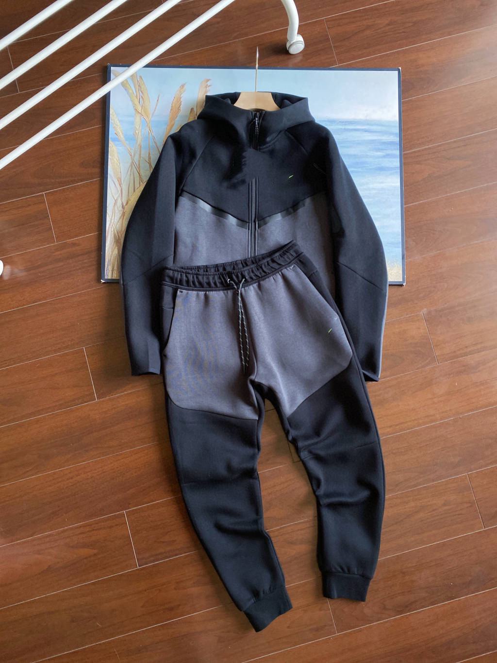 25 Spring and Autumn Casual Sports Laminated Tech Fieece Technology Zipper Suit Jacket and Sweatpants 950+496