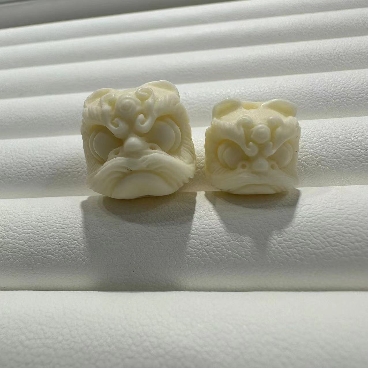 Ivory Fruit Carving with Beads Lion Awakening DIY Bodhi Fruit Bracelet Super Cute Cute Accessories Handheld Accessories for Men and Women