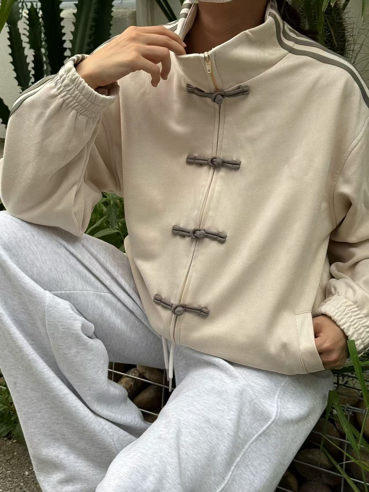 Blue and White Patchwork Three-Stripe Stand-Collar Jacket for Men, Spring Trendy Outfit, New Chinese-Style Button-Up, High-End Tang Suit Top