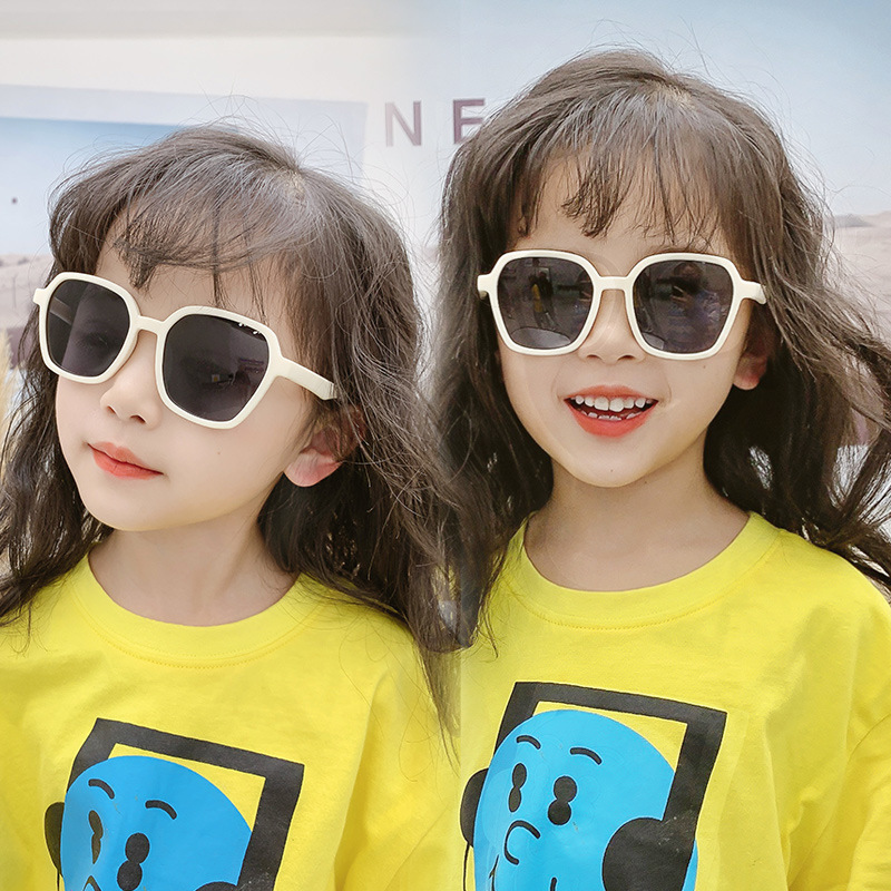 New glasses children's sunglasses wholesale kids sunglasses UV protection fashion HD sunglasses