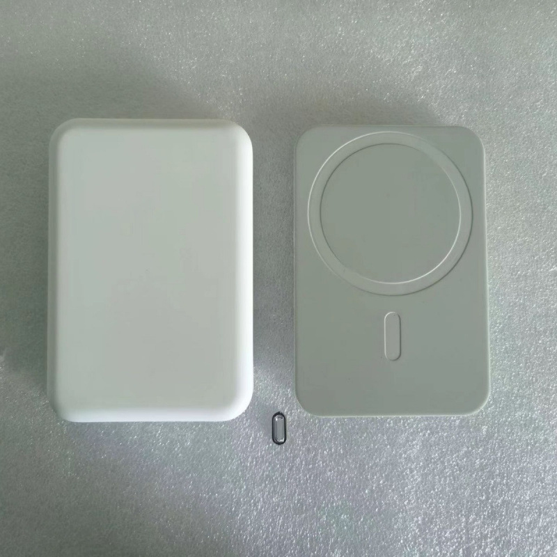 Factory Direct Sales Magnetic Power Bank Set 3000m Suitable for Apple and Huawei Magnetic Wireless Power Bank