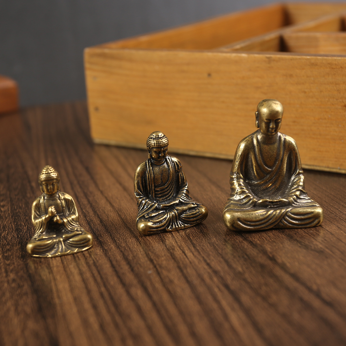 Brass Big Sun Tathagata Buddha Tang Monk Monk Smiling Face Buddha Temple Buddha Ornaments Metal Crafts Religious Supplies