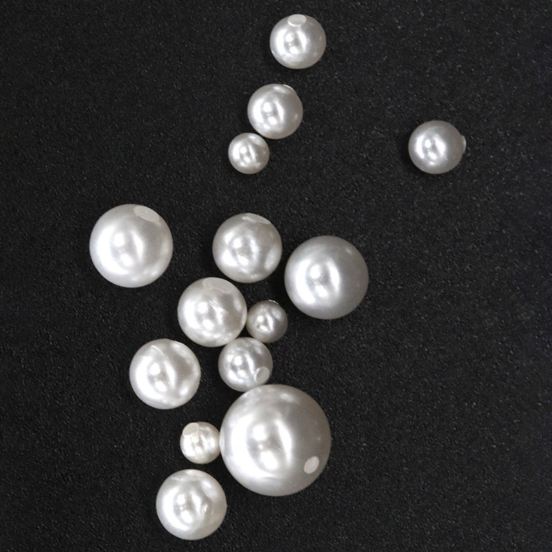 Wholesale of Invisible Transparent Balls, Lip Studs, Piercing Jewelry, Nose Studs, Eyebrow Studs, Piercing Pearl Balls, and Cultural Ornaments in Stock