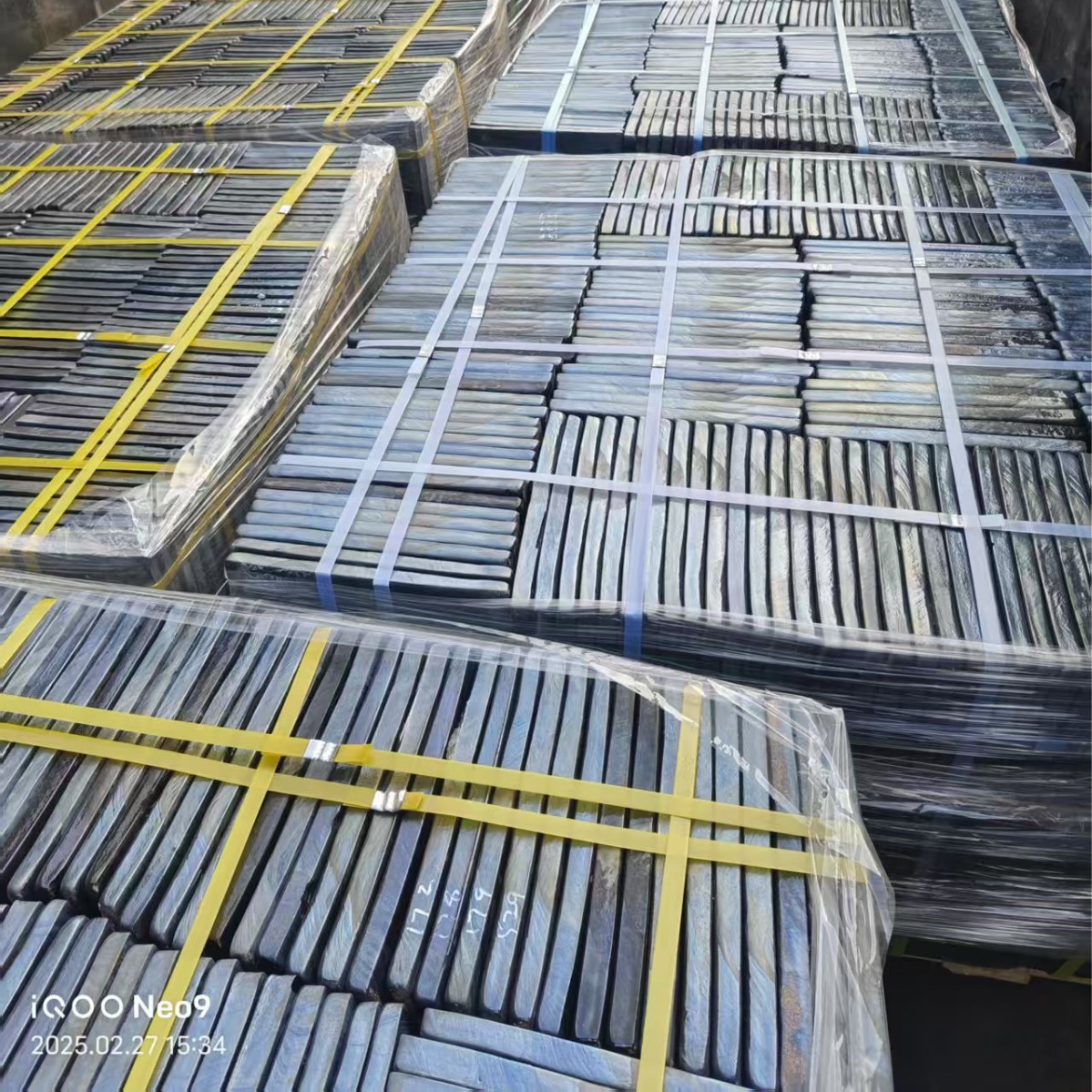 Factory direct supply cast stone plate wear-resistant acid and alkali resistant coal bunker lining plate cast stone lining plate slag discharge coal unloading ditch slag fishing machine