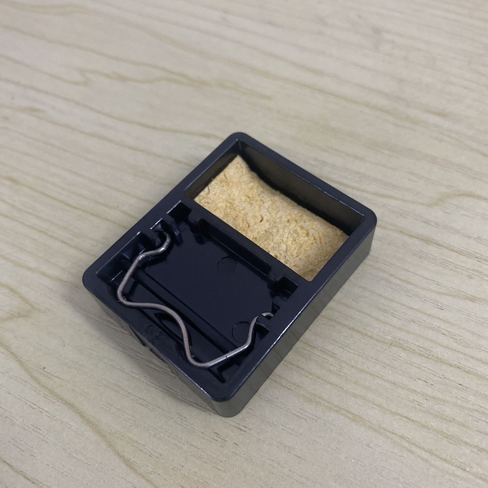 936 soldering station handle mini soldering iron rack simple single slot metal soldering iron sponge wooden rack repair tool