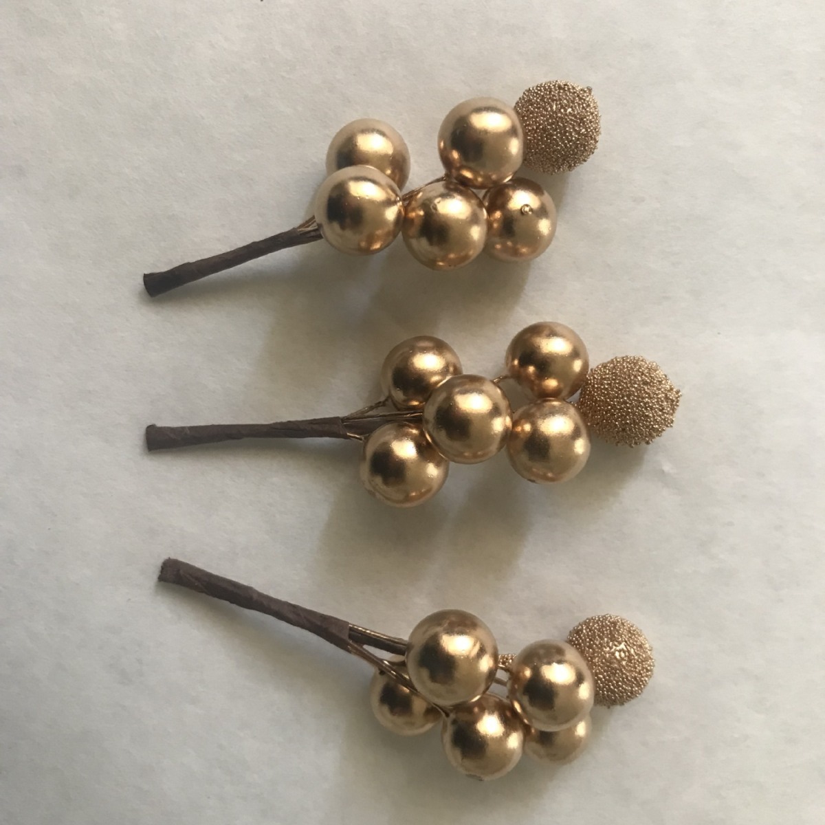 Gold and Silver Artificial Flower Glass Bead Fruit Bunch Manufacturer Supply Wedding Candy Box Christmas Accessories Artificial Gold Berries