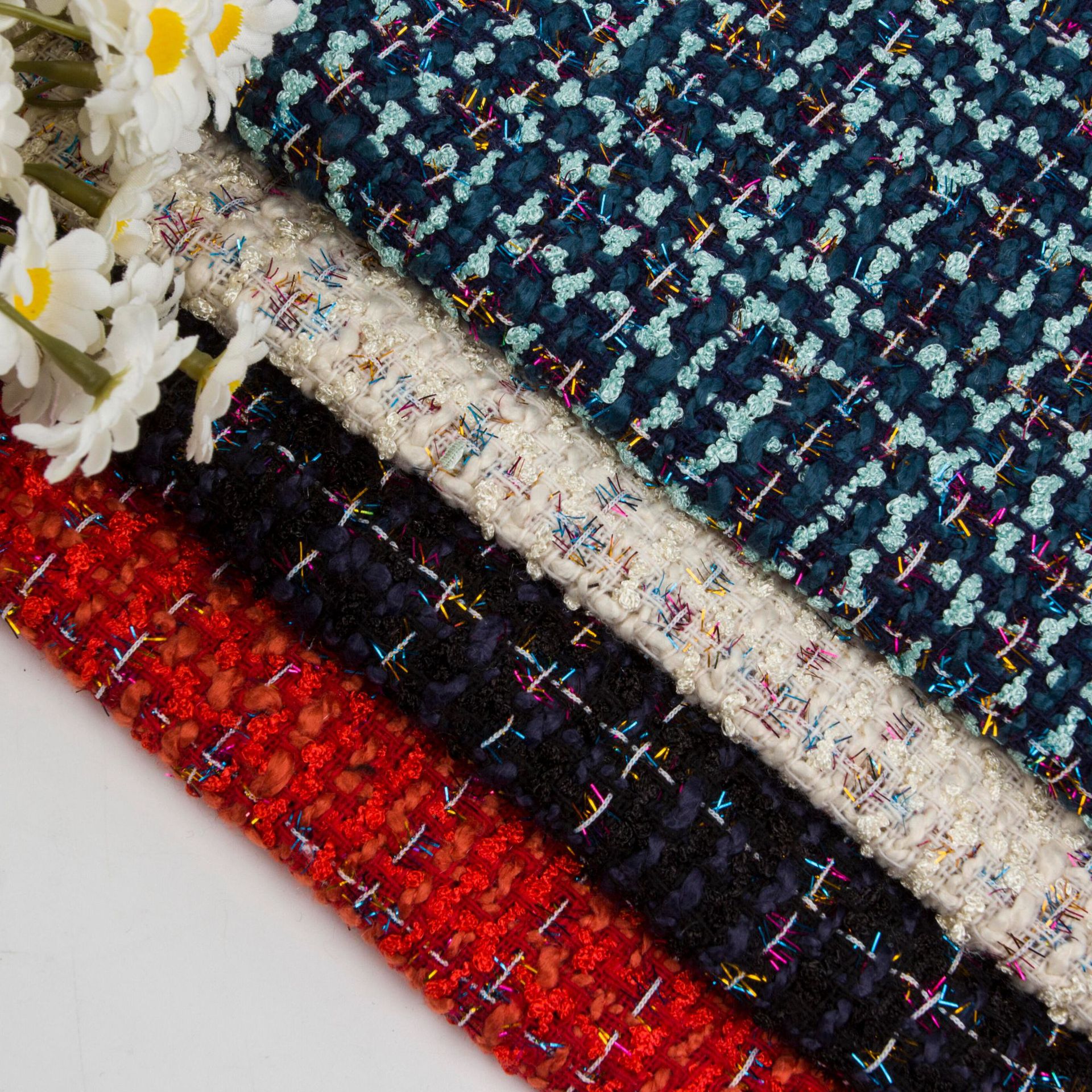 Ткань в стиле Шанель 2023, золотая клетка для женских пальто