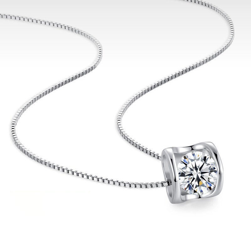 Angel's Kiss Moissanite 925 Sterling Silver Necklace for Women, Clavicle Chain, Hypoallergenic Pendant, Non-Fading, International Certification