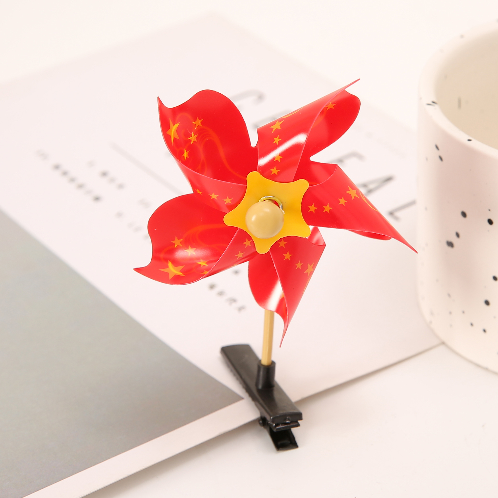 Aiparty patriotic Qingfeng car hairpin five-pointed star hairpin national flag school sports meeting headdress push small windmill hair accessories