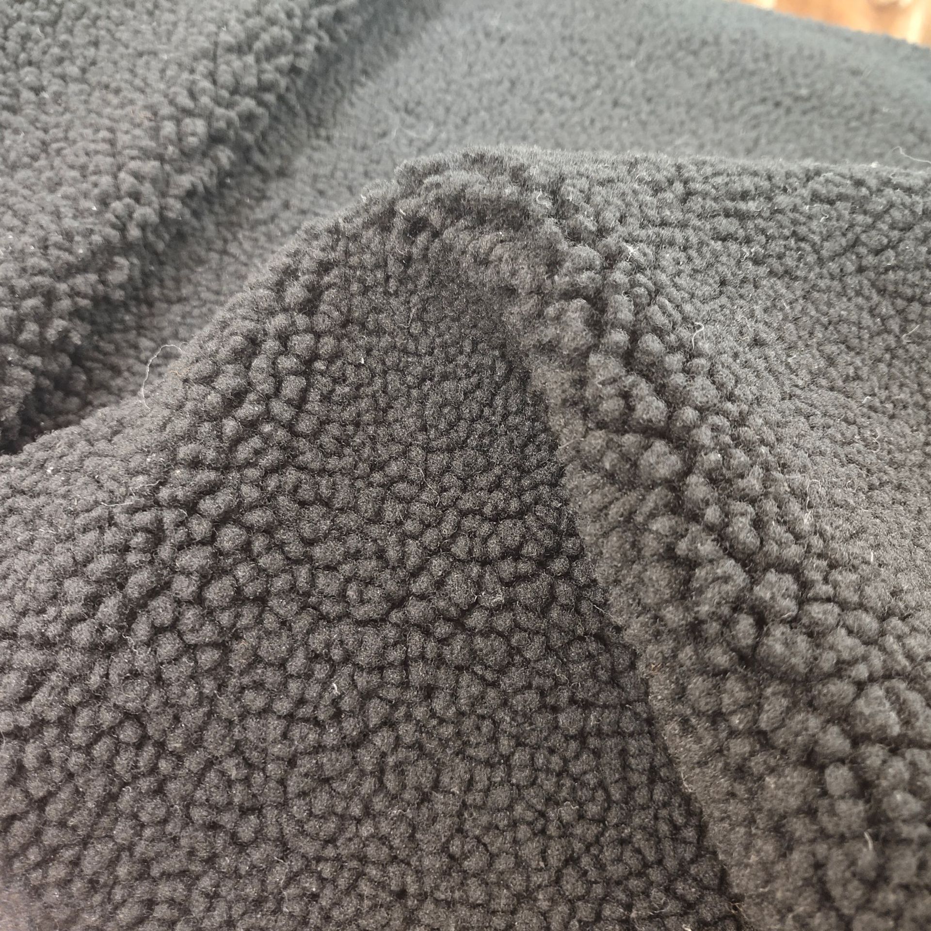 Black Rolled Sheepskin Single-sided in stock Natural Rolled Fur One-piece Natural Lamb Fur Whole Sheepskin